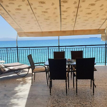 Ekie Apartment With Sea View Kalamata Esterno foto