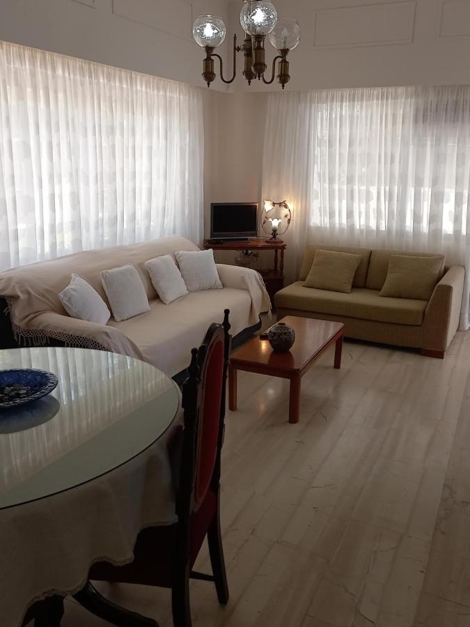 Ekie Apartment With Sea View Kalamata Esterno foto